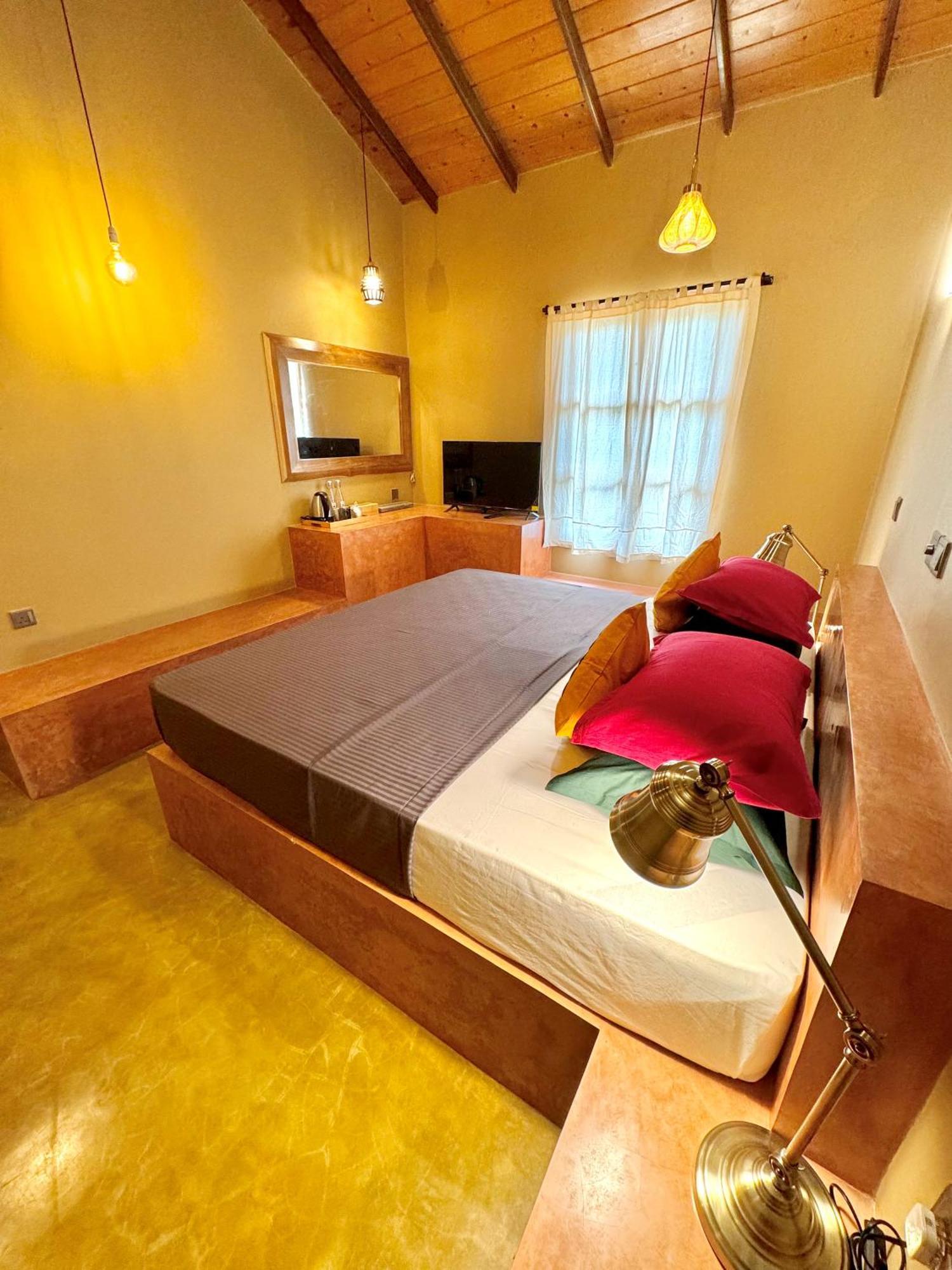 Art Yala Boutique Resort Tissamaharama Oda fotoğraf